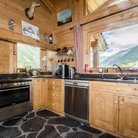 Chalet Chalet Chamonix-mont-blanc, 7 Pieces, 12 Personnes - Fr-1-507-39